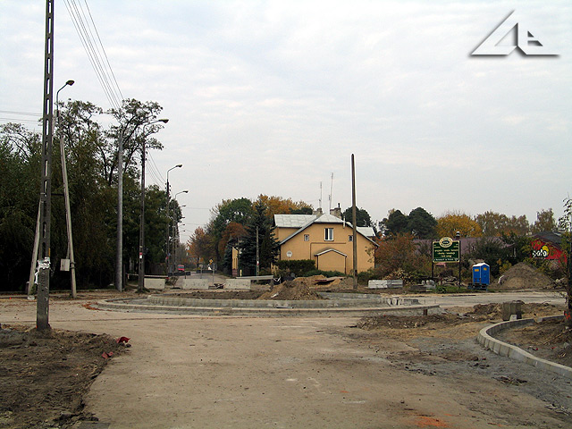 Budowa nowego ronda na skrzyżowaniu ulic Wileńska i Sikorskiego. Widok w kierunku "torów" na północ.